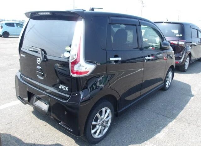 
								Nissan Dayz Highway Star 2018 full									