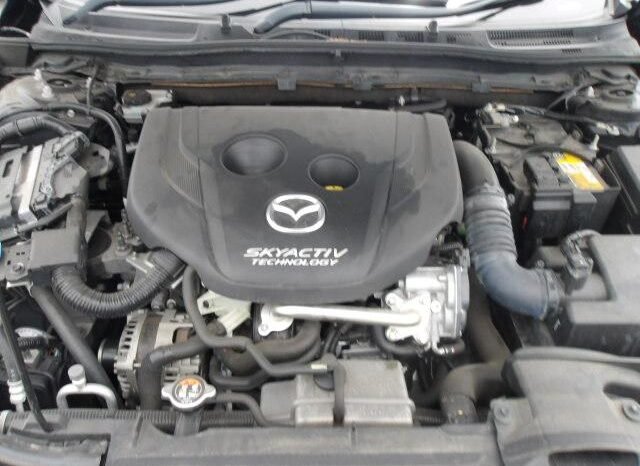 
								Mazda Axela Sports 2018 Diesel full									
