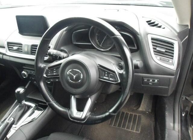 
								Mazda Axela Sports 2018 Diesel full									