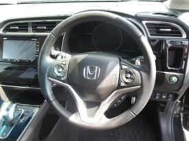 Honda Fit Shuttle 2018 Hybird