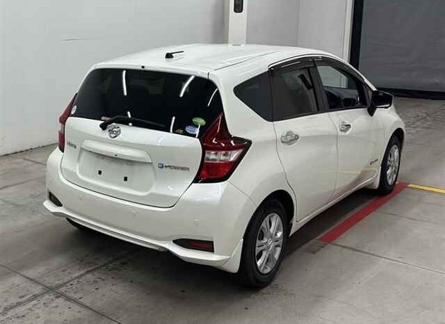 
								Nissan Note E-Power 2018 full									
