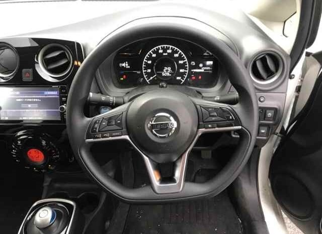
								Nissan Note E-Power 2018 full									