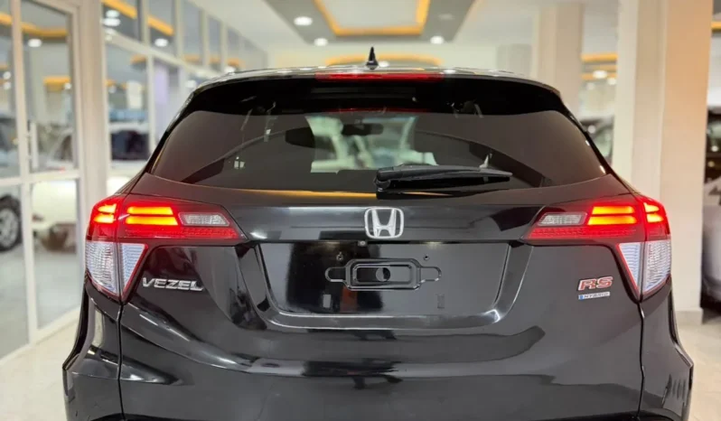 
								Honda Vezel RS Hybrid 2018 full									