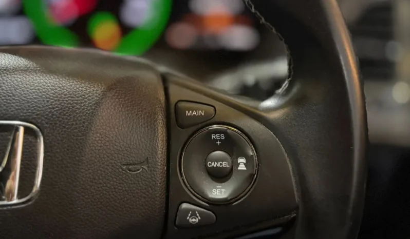 
								Honda Vezel RS Hybrid 2018 full									