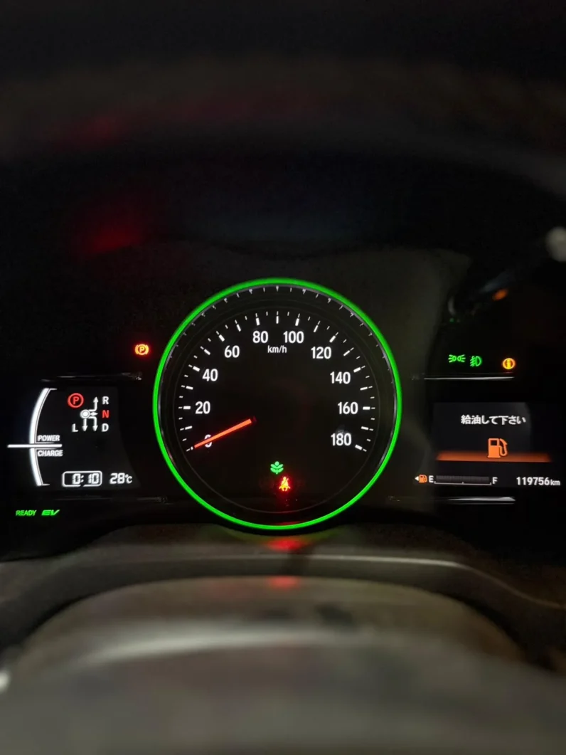 
								Honda Vezel RS Hybrid 2018 full									