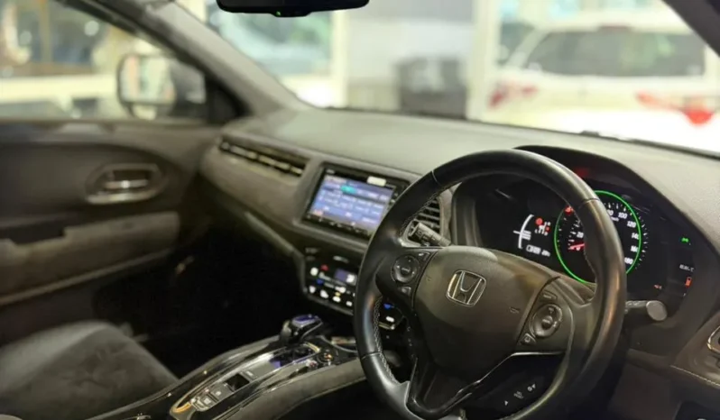 
								Honda Vezel RS Hybrid 2018 full									