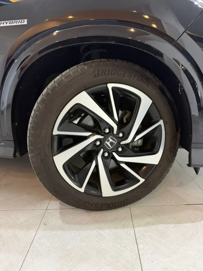 
								Honda Vezel RS Hybrid 2018 full									