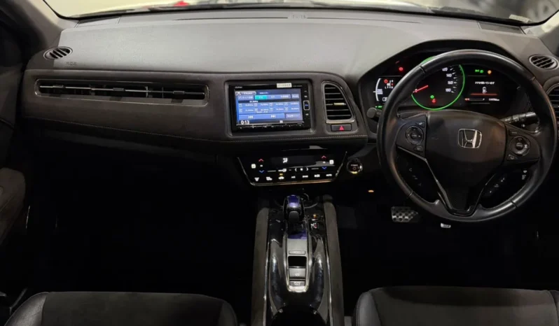 
								Honda Vezel RS Hybrid 2018 full									