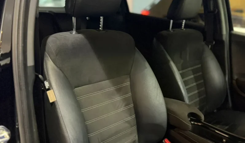 
								Honda Vezel RS Hybrid 2018 full									