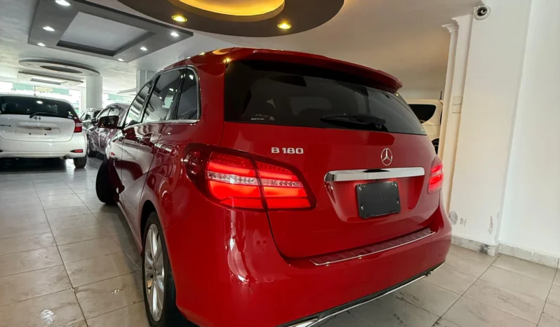 
								Mercedes Benz B-180 AMG 2018 full									