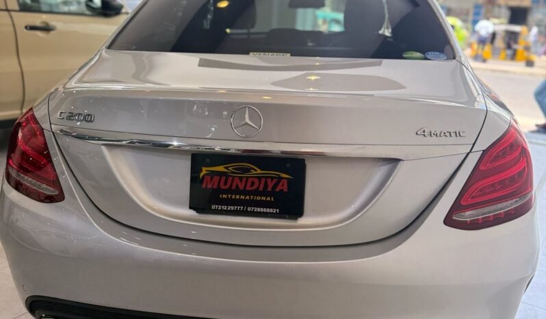 
								Mercedes Benz C-200 AMG 2019 full									