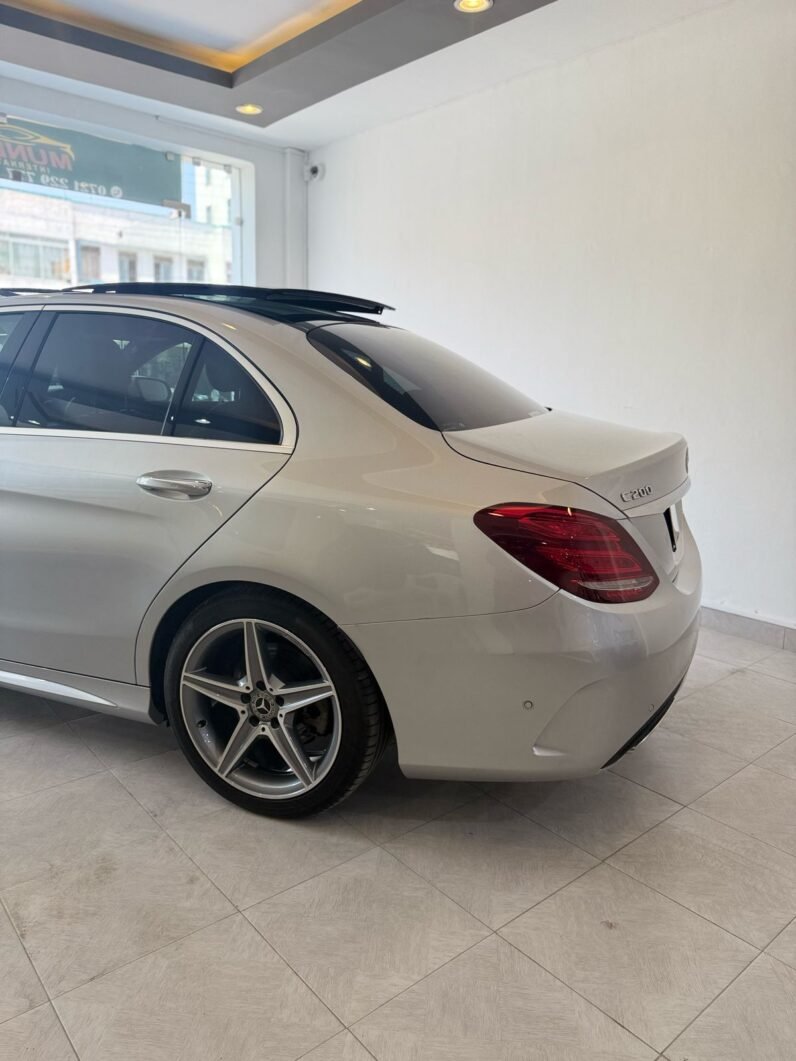 
								Mercedes Benz C-200 AMG 2019 full									