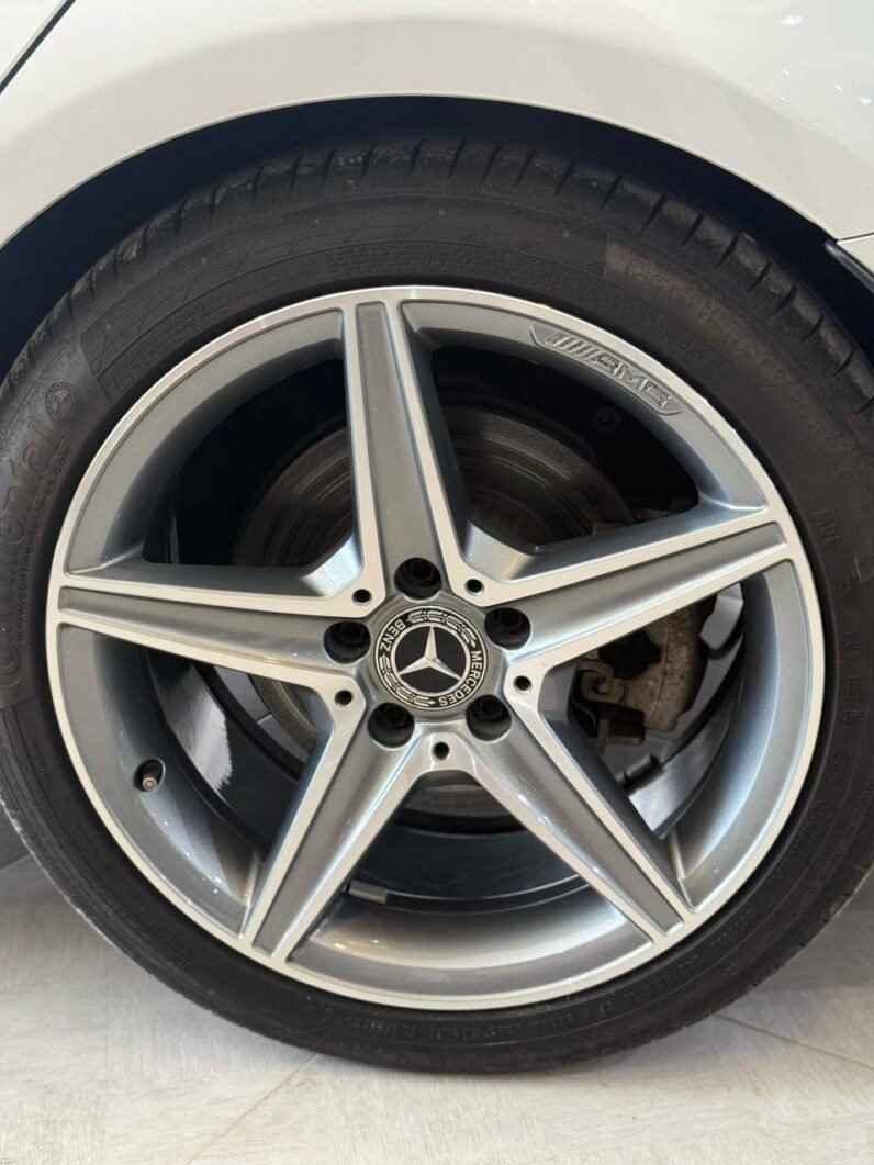 
								Mercedes Benz C-200 AMG 2019 full									