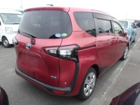 Toyota Sienta Hybrid 2018