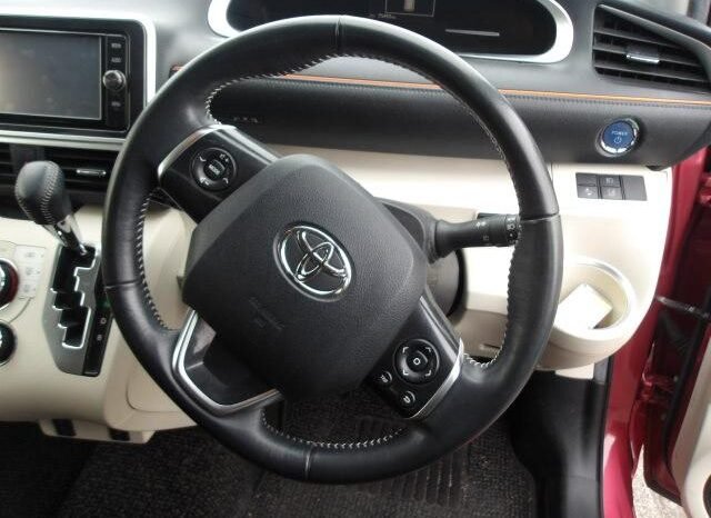 
								Toyota Sienta Hybrid 2018 full									