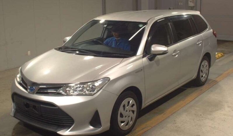 
								Toyota Corolla Fielder Hybrid 2018 full									
