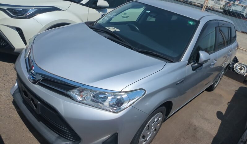 
								Toyota Corolla Fielder Hybrid 2018 full									