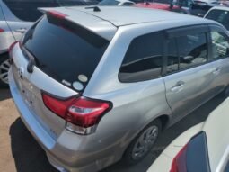 Toyota Corolla Fielder Hybrid 2018