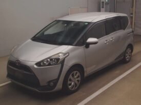 Toyota Sienta 2018
