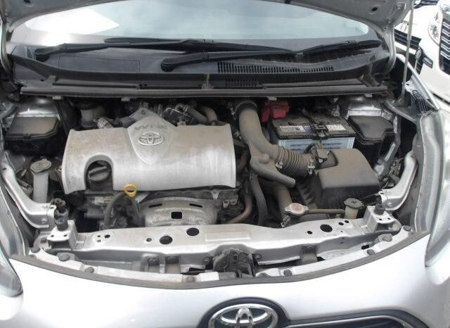 
								Toyota Sienta 2018 full									