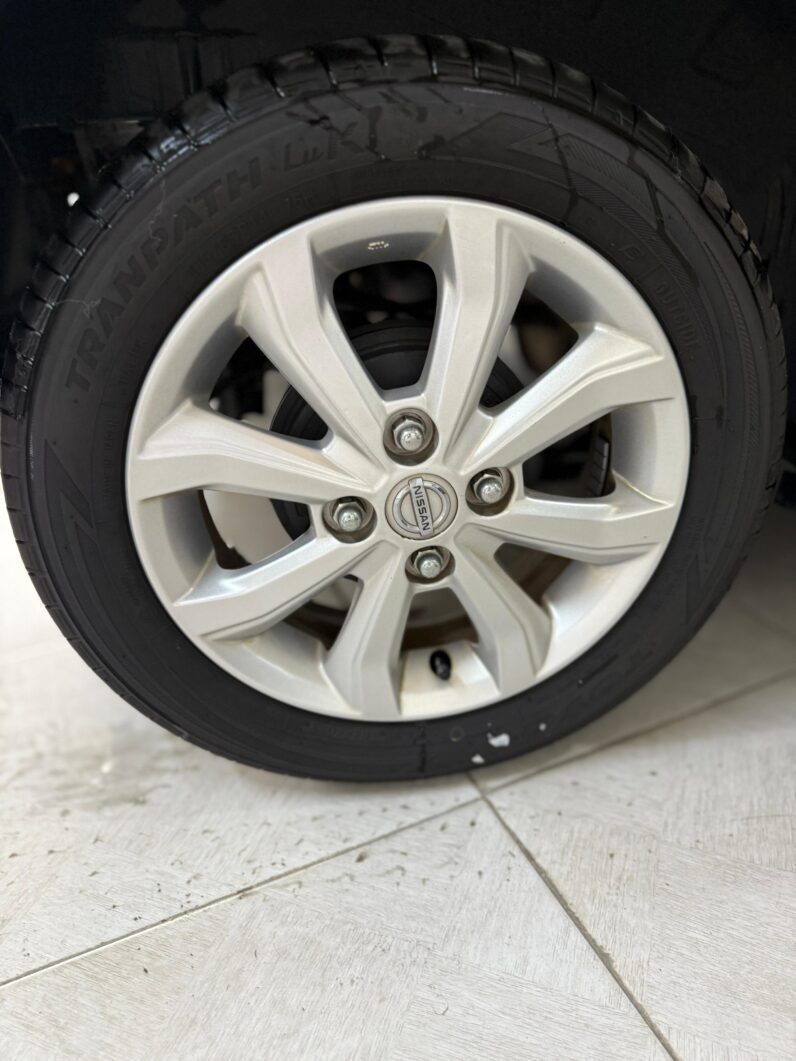 
								Nissan Dayz Highway Star 2018 full									