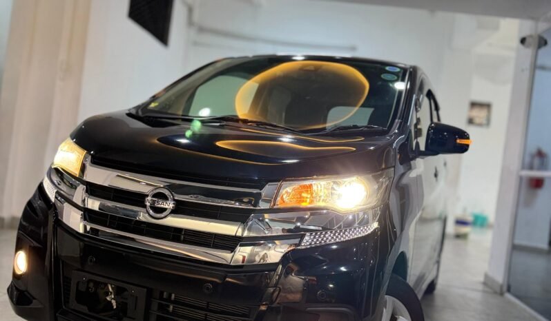 
								Nissan Dayz Highway Star 2018 full									