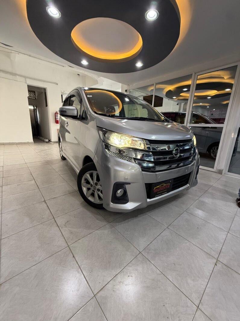 Nissan Dayz Highway Star 2018 Silver In Kenya