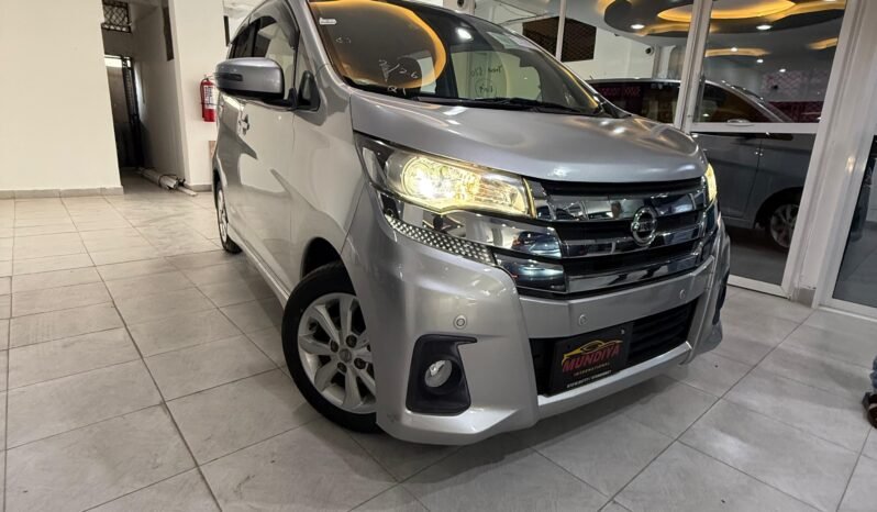 Nissan Dayz Highway Star 2018 Silver In Kenya