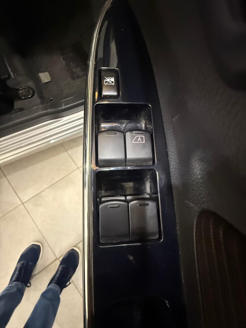 
								Nissan Dayz Highway Star 2018 full									