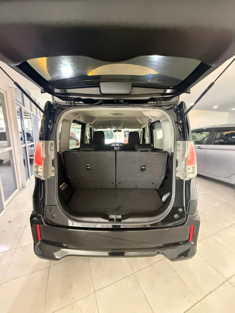 
								Suzuki Solio Bandit Hybrid 2018 full									