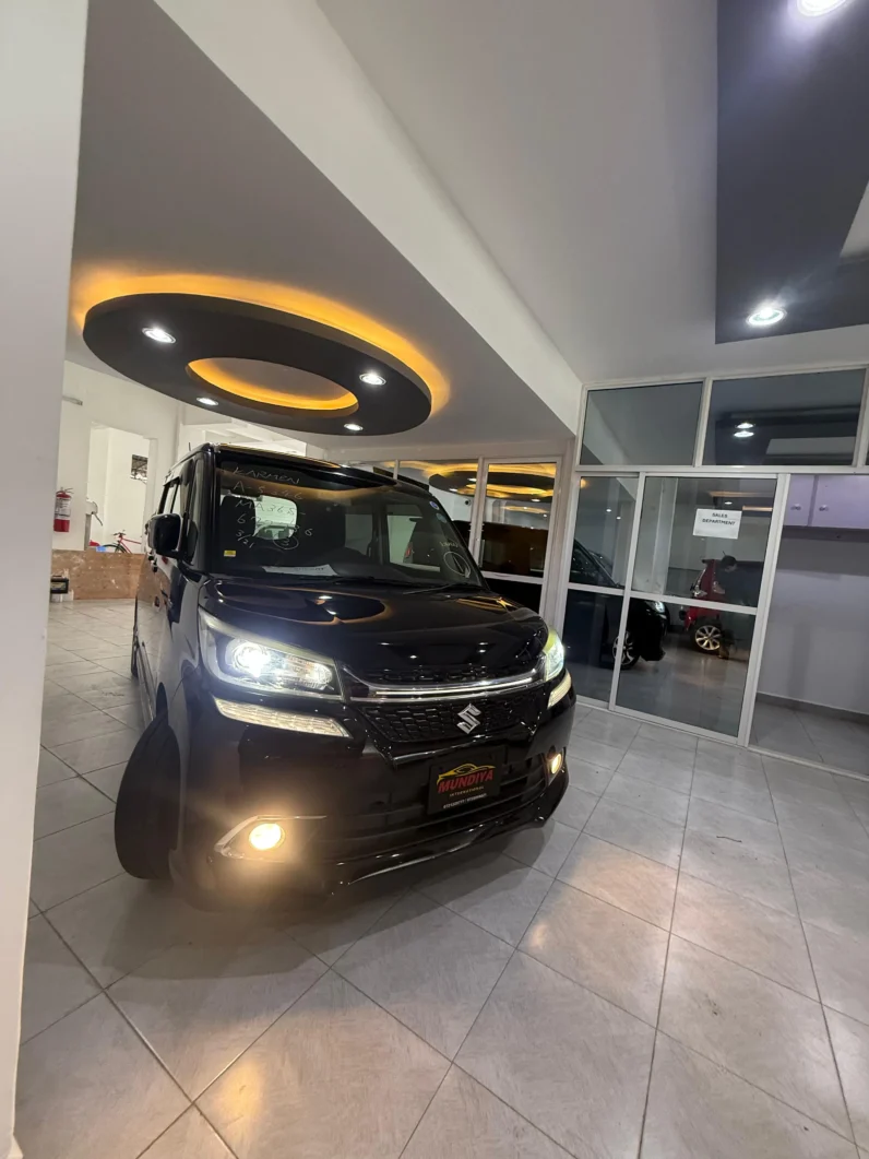 
								Suzuki Solio Bandit Hybrid 2018 full									
