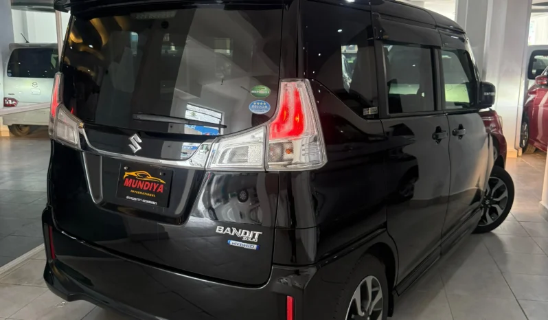 
								Suzuki Solio Bandit Hybrid 2018 full									