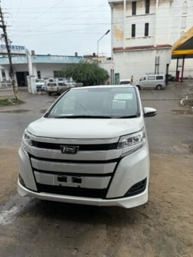 Toyota Noah 2018