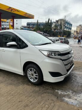 Toyota Noah 2018