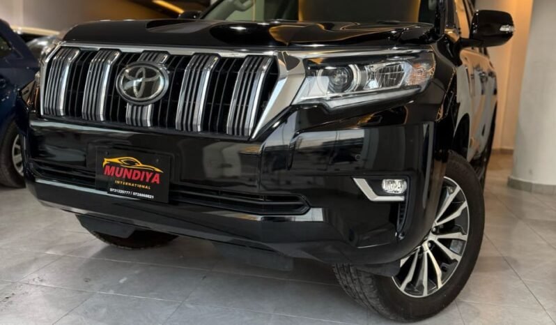 
								Toyota Land Cruiser Prado TXL 2019 full									