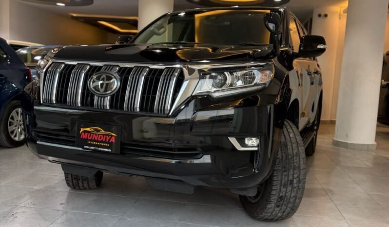 
								Toyota Land Cruiser Prado TXL 2019 full									