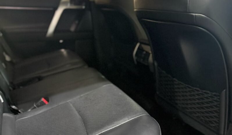 
								Toyota Land Cruiser Prado TXL 2019 full									