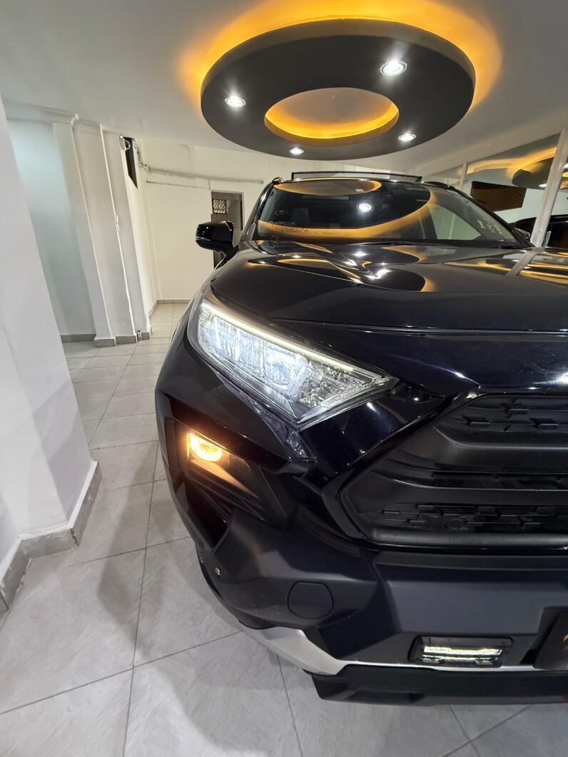 
								Toyota RAV4 Adventure 2020 TRD Edition full									