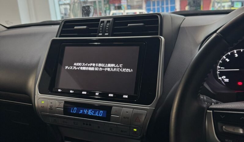 
								Toyota Land Cruiser Prado TXL 2019 full									