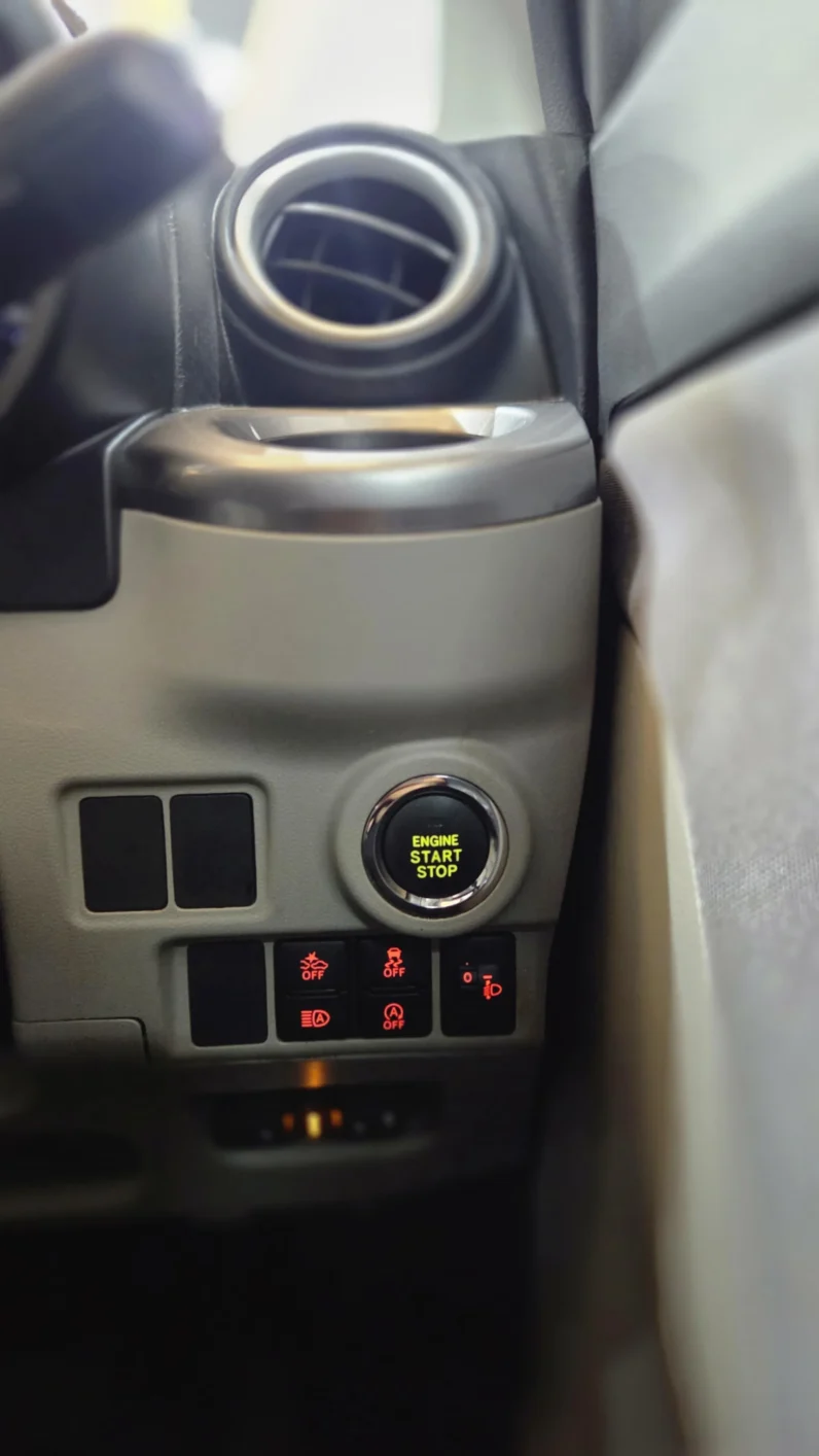 
								Daihatsu Cast 2018 J-Style full									