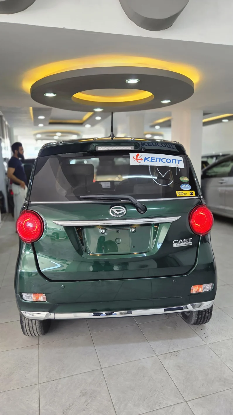 
								Daihatsu Cast 2018 J-Style full									