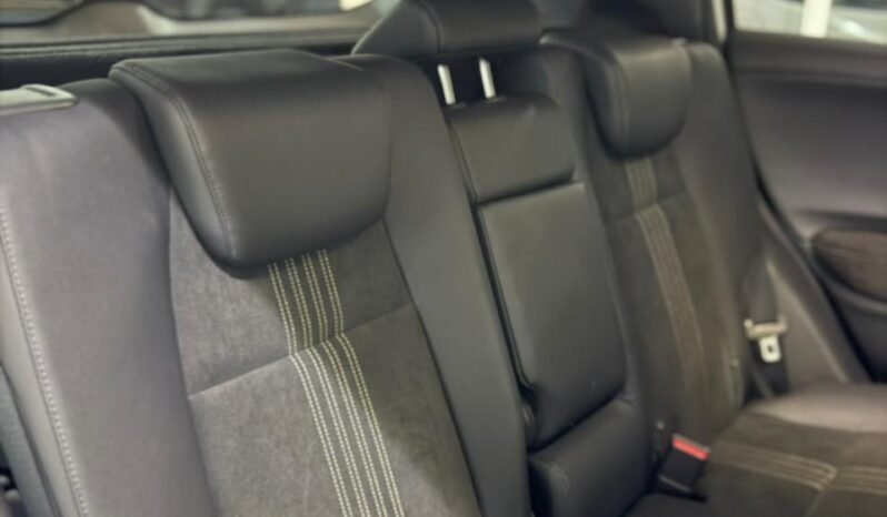 
								Honda Vezel RS Hybrid 2018 full									