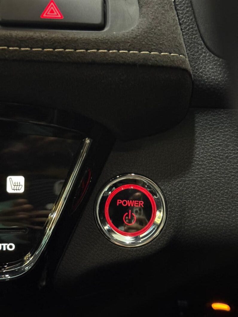 
								Honda Vezel RS Hybrid 2018 full									