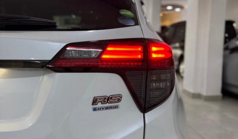 
								Honda Vezel RS Hybrid 2018 full									