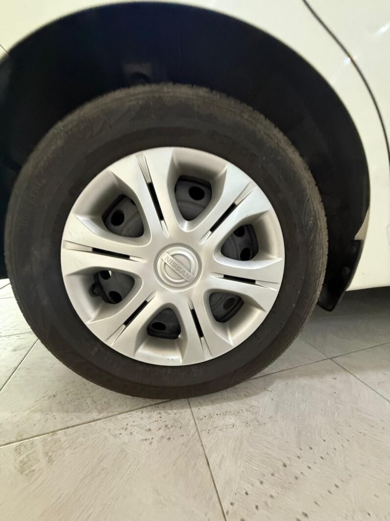 
								Nissan Note E-Power 2019 full									