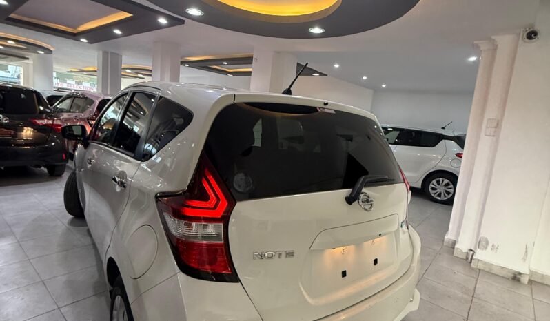 
								Nissan Note E-Power 2019 full									