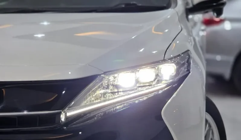 
								Toyota Harrier Elegance GR Sport 2018 full									