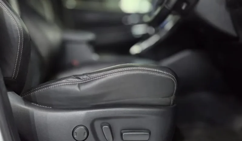 
								Toyota Harrier Elegance GR Sport 2018 full									