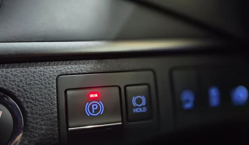 
								Toyota Harrier Elegance GR Sport 2018 full									