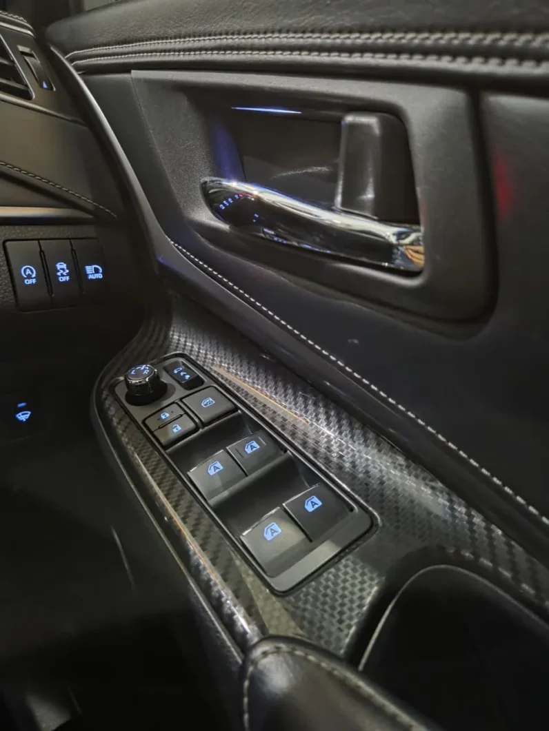 
								Toyota Harrier Elegance GR Sport 2018 full									